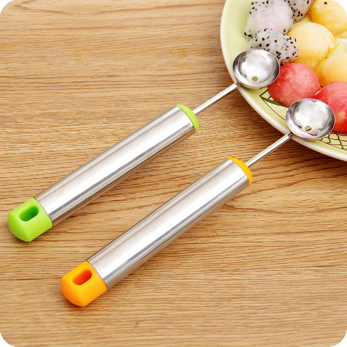 Melon-watermelon scoop