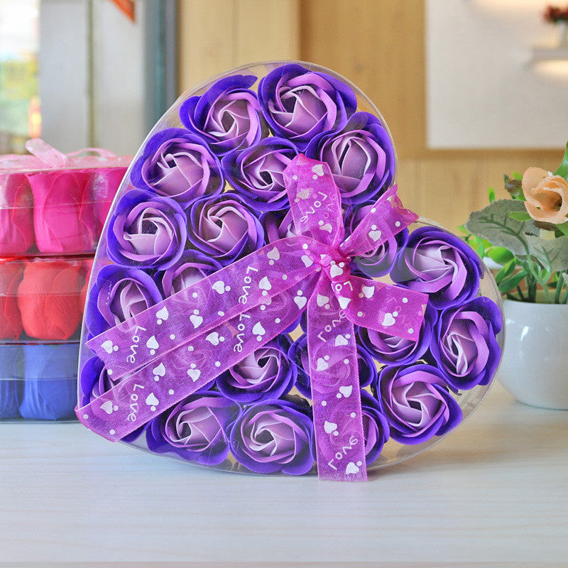 Ondaum 24 Rose Soap Flower Heart-Shaped Box