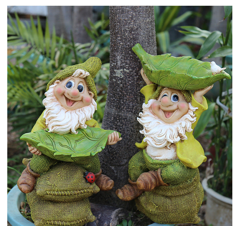Resin Garden Gnome Flower Pot – Decorative Courtyard Ornament