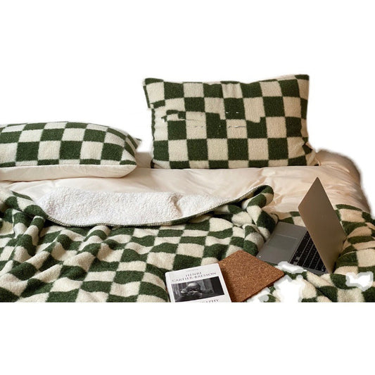 Ondaum Designer Treasure Single Autumn and Winter Checkerboard Handmade Blanket