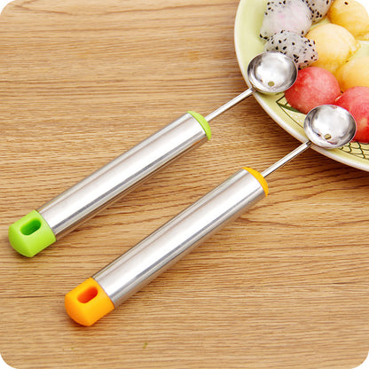 Melon-watermelon scoop