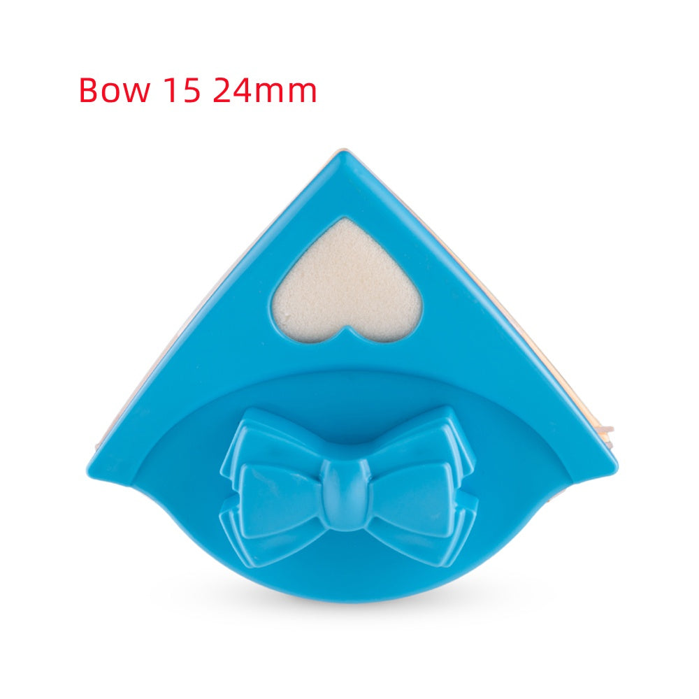 Strong magnetic glass cleaning tool