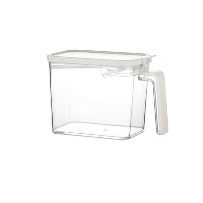 Clear plastic container with dimensions labeled on a white background