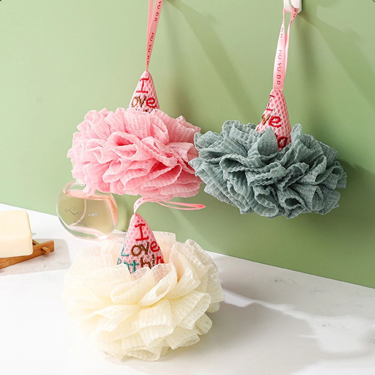 Foam Core Bath Flower Ball – Back Rubbing Bath Towel Sponge
